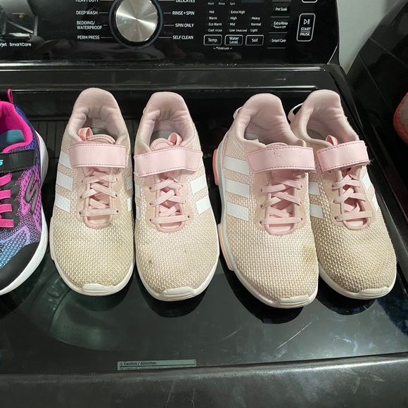 Girls pink adidas 2 and 3 - Picture 1 of 2